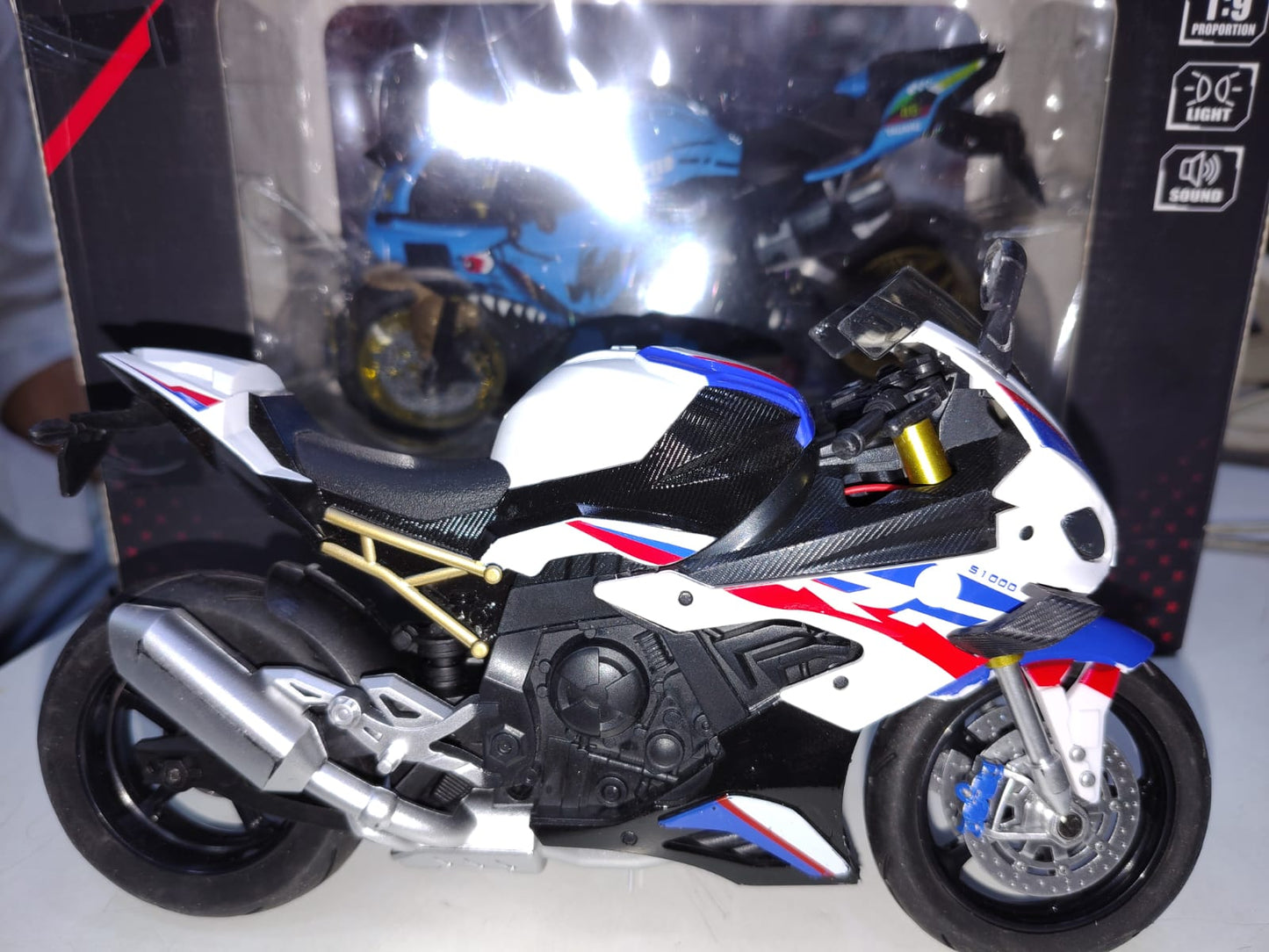 Die-Cast Metal Motorcycle with Stand,Music,Lights for Collector's & Kids