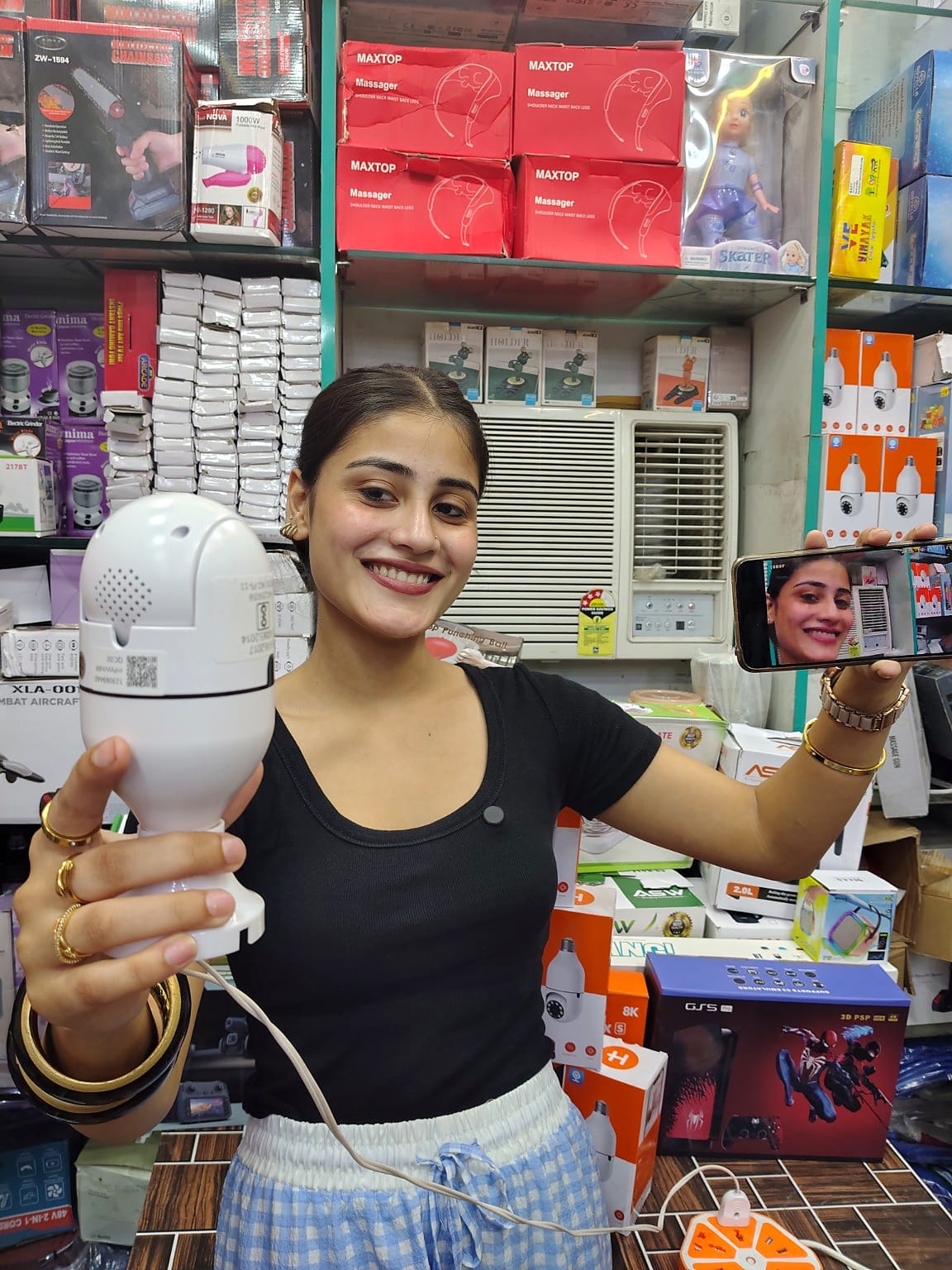 3MP WiFi Bulb Security Camera with Two-Way Audio